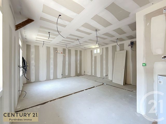Appartement T2 à vendre - 2 pièces - 46.5 m2 - BAGNERES DE LUCHON - 31 - MIDI-PYRENEES - Century 21 Pyrénées Immo