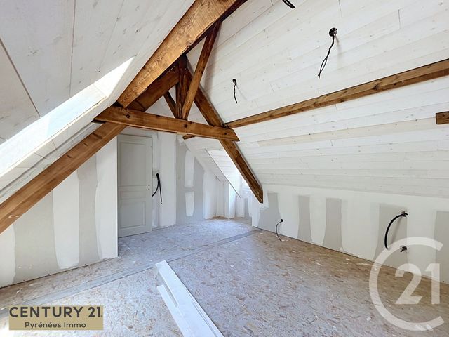 Appartement T2 à vendre - 2 pièces - 43.0 m2 - BAGNERES DE LUCHON - 31 - MIDI-PYRENEES - Century 21 Pyrénées Immo