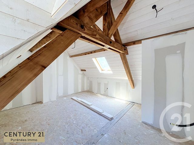 Appartement T2 à vendre - 2 pièces - 43.0 m2 - BAGNERES DE LUCHON - 31 - MIDI-PYRENEES - Century 21 Pyrénées Immo