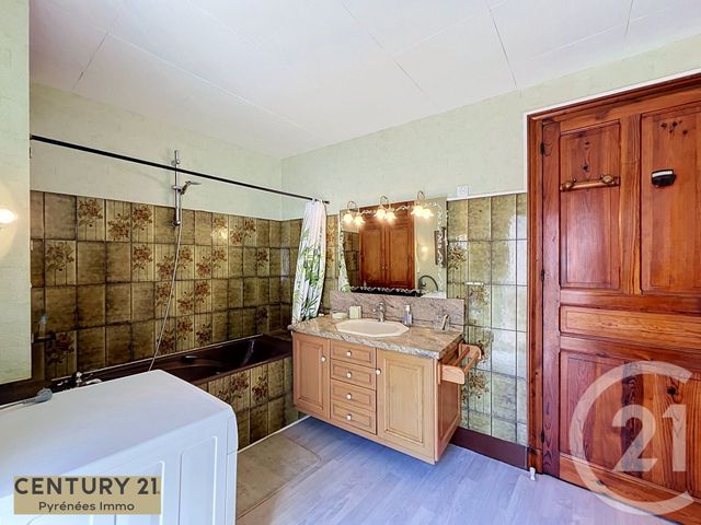 Appartement T5 à vendre - 5 pièces - 97.0 m2 - BAGNERES DE LUCHON - 31 - MIDI-PYRENEES - Century 21 Pyrénées Immo