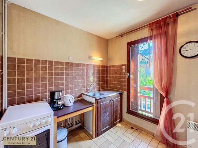 maison à vendre - 32 pièces - 1200.0 m2 - BAGNERES DE LUCHON - 31 - MIDI-PYRENEES - Century 21 Pyrénées Immo