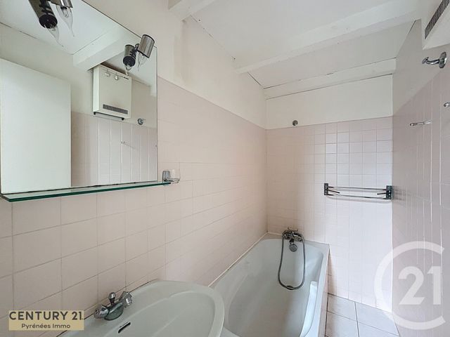 Appartement F2 à vendre - 3 pièces - 68.0 m2 - ST BEAT LEZ - 31 - MIDI-PYRENEES - Century 21 Pyrénées Immo