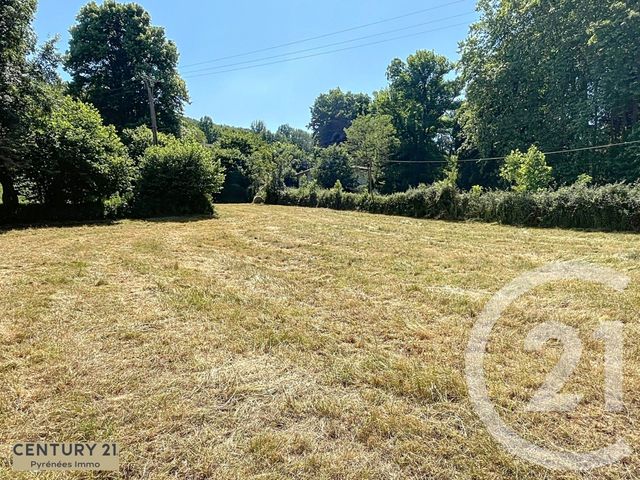 Afficher la photo en grand terrain à vendre - 3835.0 m2 - SIRADAN - 65 - MIDI-PYRENEES - Century 21 Pyrénées Immo