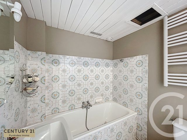 Appartement T2 à vendre - 2 pièces - 37.39 m2 - BAGNERES DE LUCHON - 31 - MIDI-PYRENEES - Century 21 Pyrénées Immo