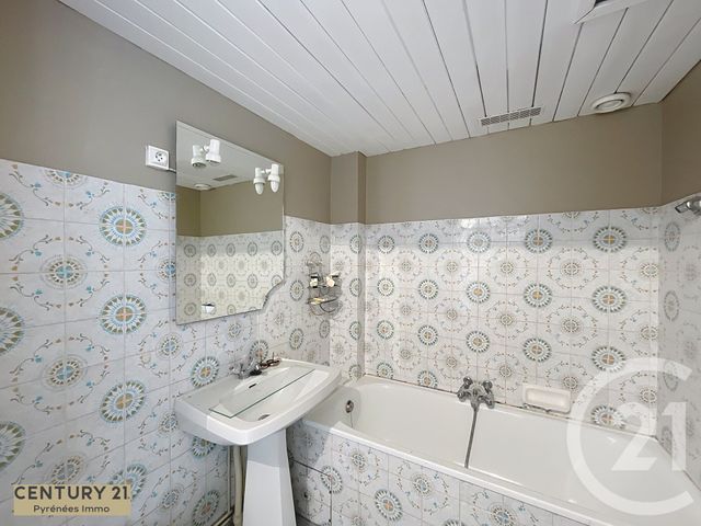 Appartement T2 à vendre - 2 pièces - 37.39 m2 - BAGNERES DE LUCHON - 31 - MIDI-PYRENEES - Century 21 Pyrénées Immo